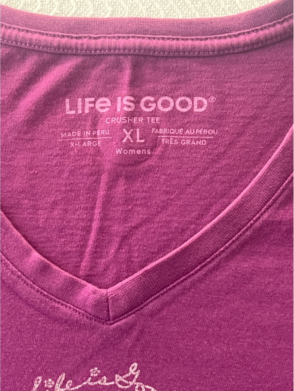 Life is Good Women's Crusher Tee Purple V-Neck T-Shirt XL - Picture 2 of 5